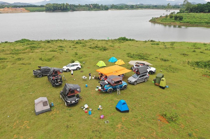 Cắm trại tại Hồ Đồng Chanh Hòa Bình